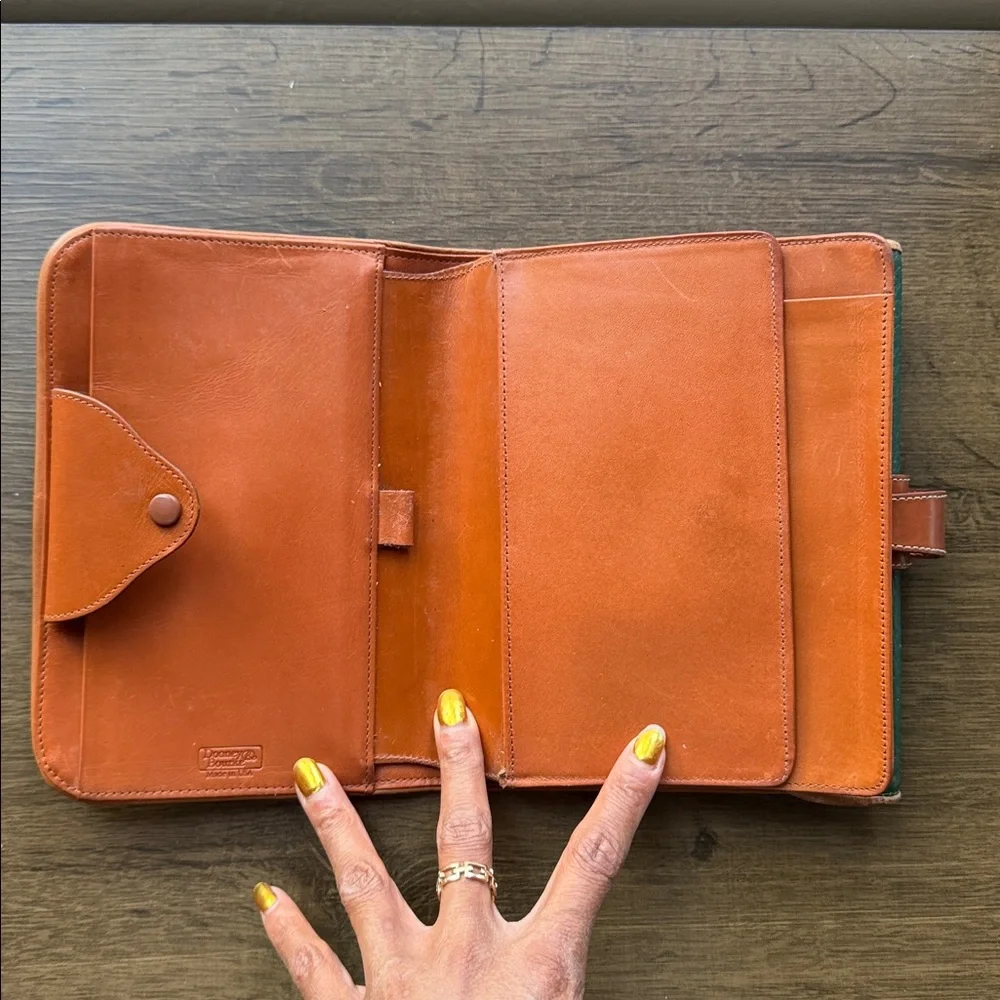 1983 Dooney & Bourke Vintage Green Pebbled Leather Organizer Wallet - Picture 6 of 10